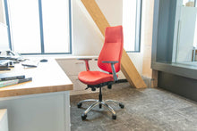 Load image into Gallery viewer, Quatra chair