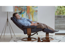 Charger l'image dans la galerie, Fauteuil Admiral base en R avec repose-pieds