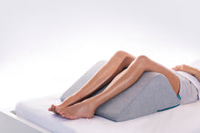 Charger l'image dans la galerie, Coussin d'élévation des jambes Symbia 10"
